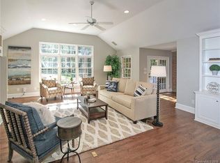 8316 Adrian Ct, Charlotte, NC 28270
