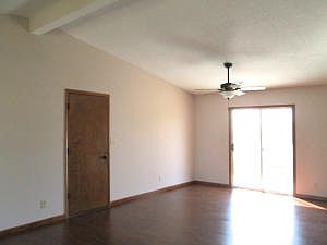 5th image of 2501 Rose Dr