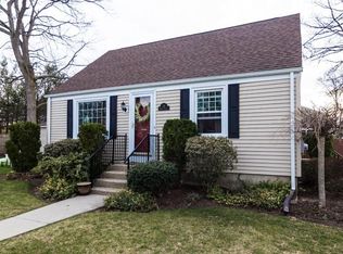 24 Kinne St, West Warwick, RI 02893