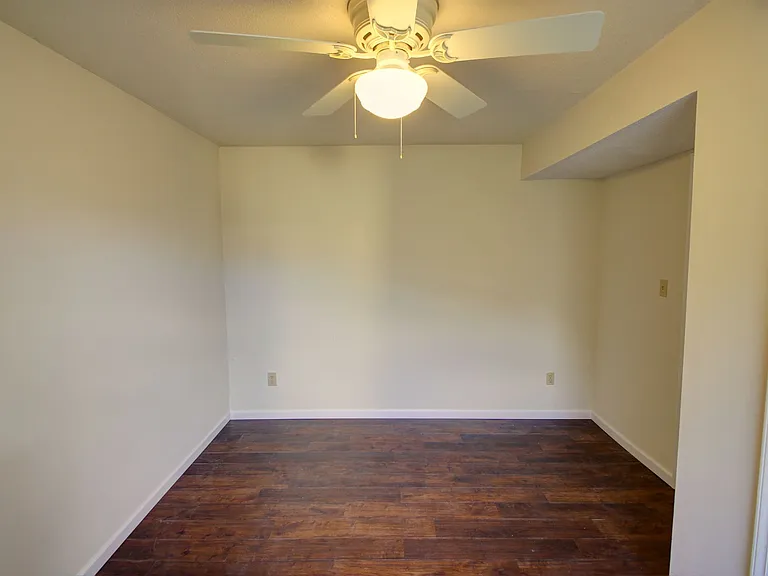 988 Clarizz Blvd S — Photo 12