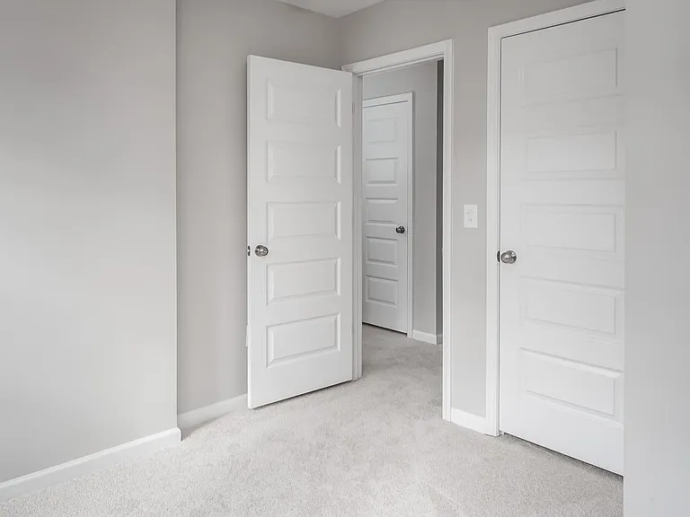 1010 Larabee Ln — Photo 21