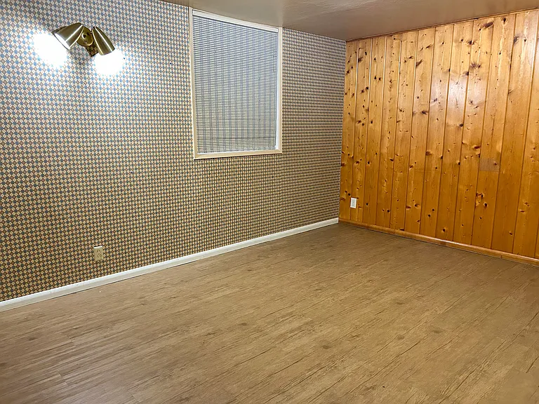 1550 Corina Dr SE — Photo 23