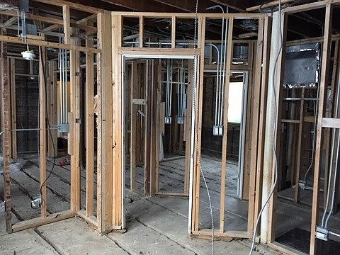 3rd image of 6304 N Claremont Ave APT G