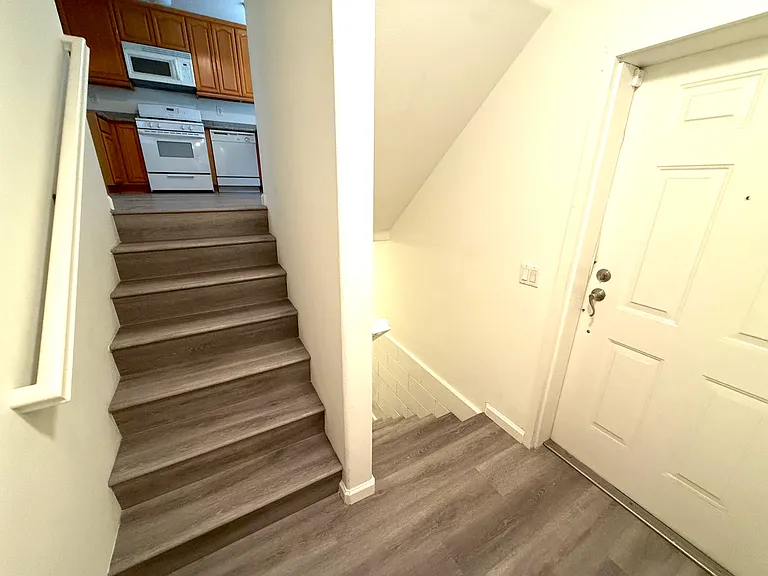 3317 Del Mar Ave #C — Photo 2