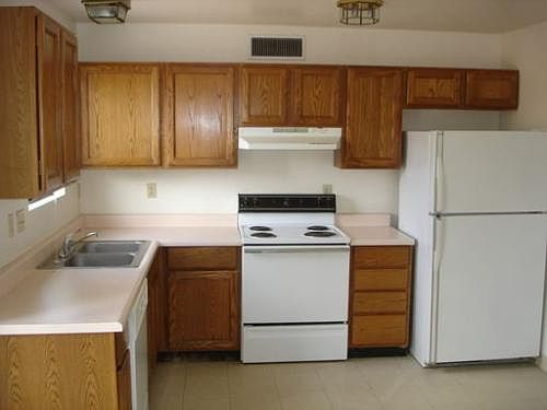 4th image of 2007 S Sylvester Dr