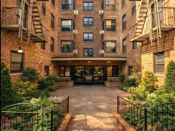 32-23 90th Street #103, East Elmhurst, NY 11369