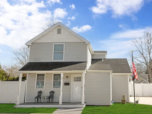 3172 Union Boulevard, East Islip, NY 11730