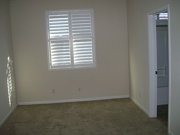 Den/Office w/private bath