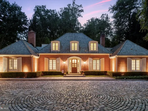 302 Valley Pl, Radnor, PA 19087