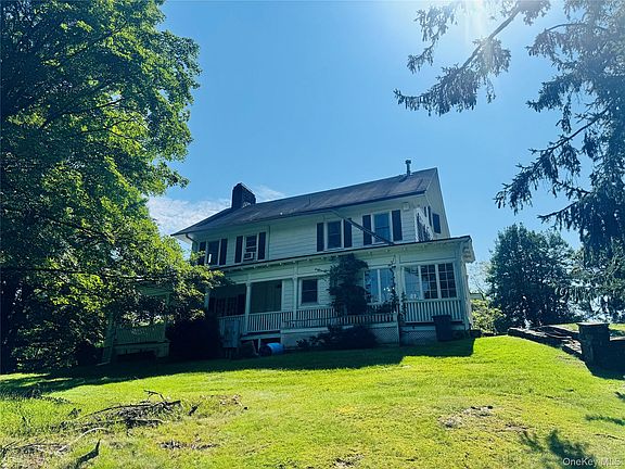 5th image of 255 Mountain Road