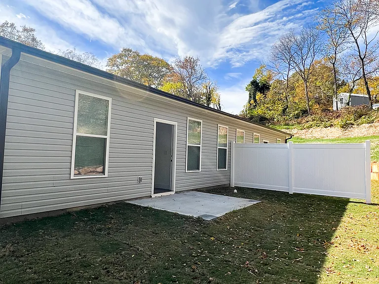 634 W Fairmont Ave — Photo 25