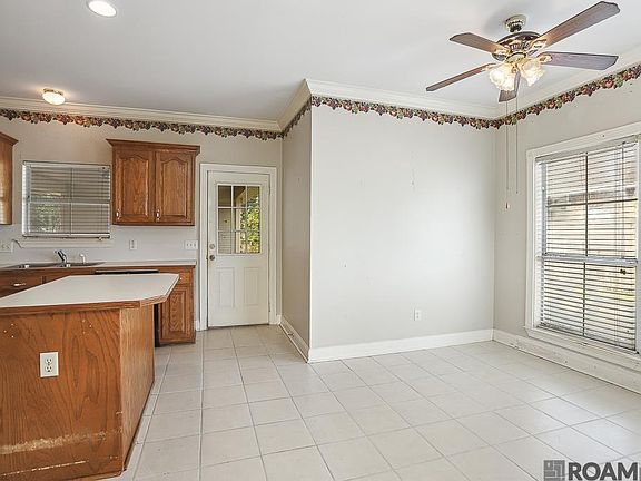 3rd image of 11107 Garrett Dr