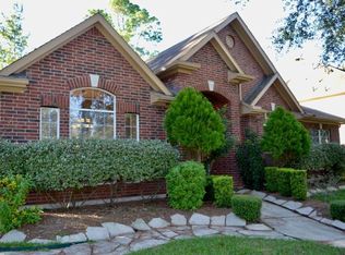 710 Hidden Woods Ln, Friendswood, TX 77546