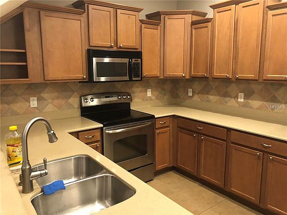 4th image of 445 Glastonbury Dr