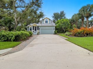 902 Tides Rd, Vero Beach, FL 32963