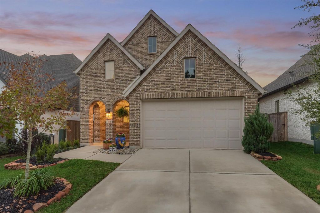 530 W Cascade Heights Dr, Montgomery, TX - View 2
