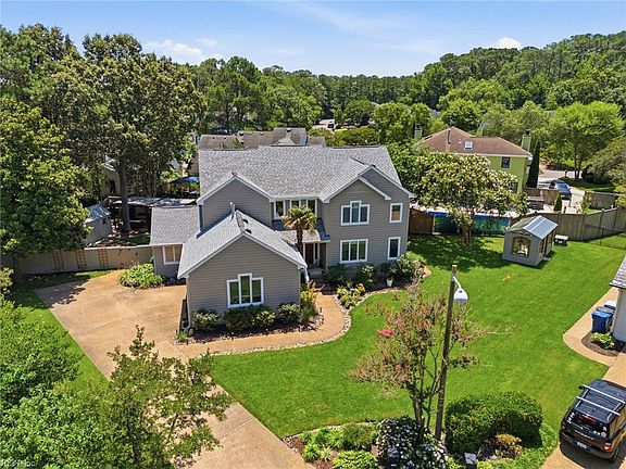 2nd image of 604 Croatan Ct