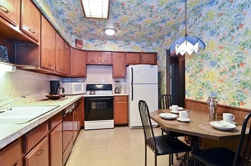 5th image of 720 E Oakton St #2E