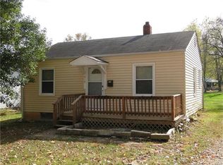 610 E Eldon St, Saint James, MO 65559