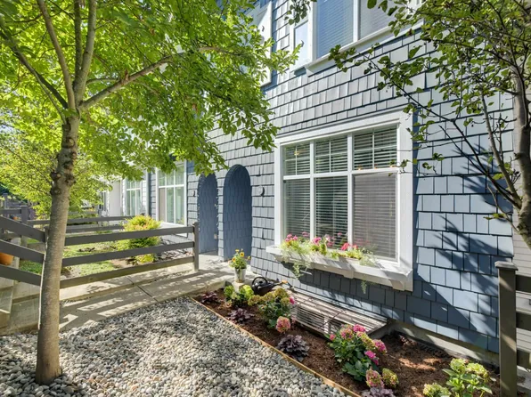 15268 28th Ave #84, Surrey, BC V4P 0E8
