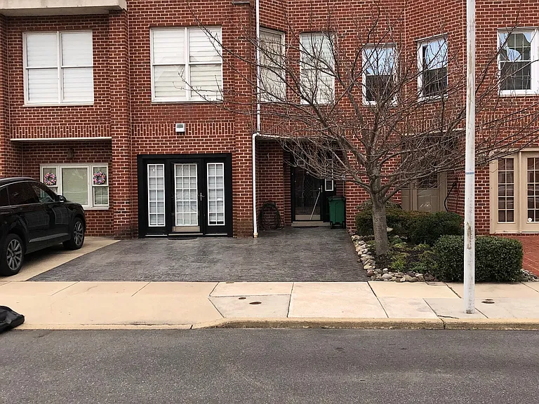 3223 S Chaucer St #2 — Photo 1