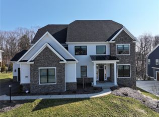 307 Azalea Ln, Baden, PA 15005