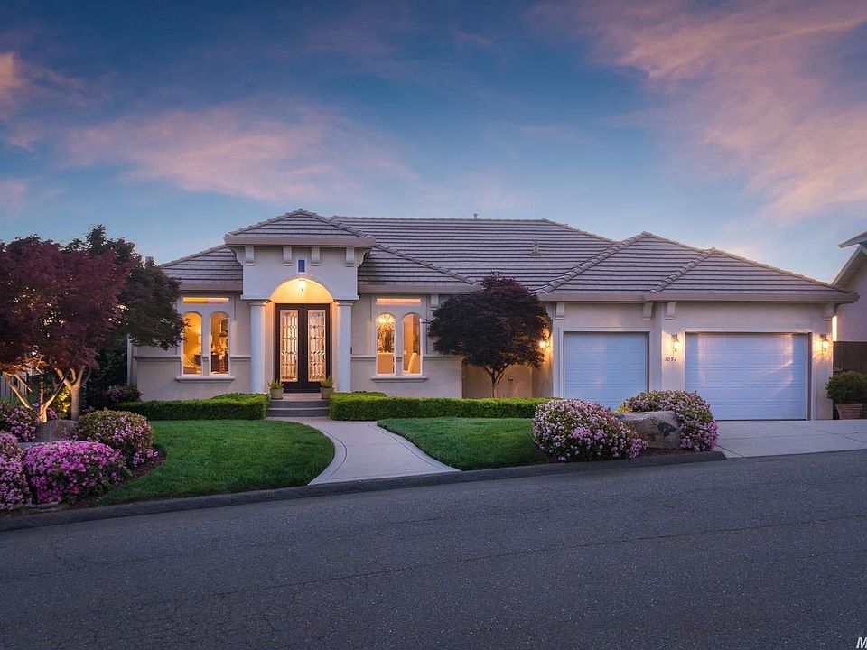 1st image of 3092 Woodleigh Ln