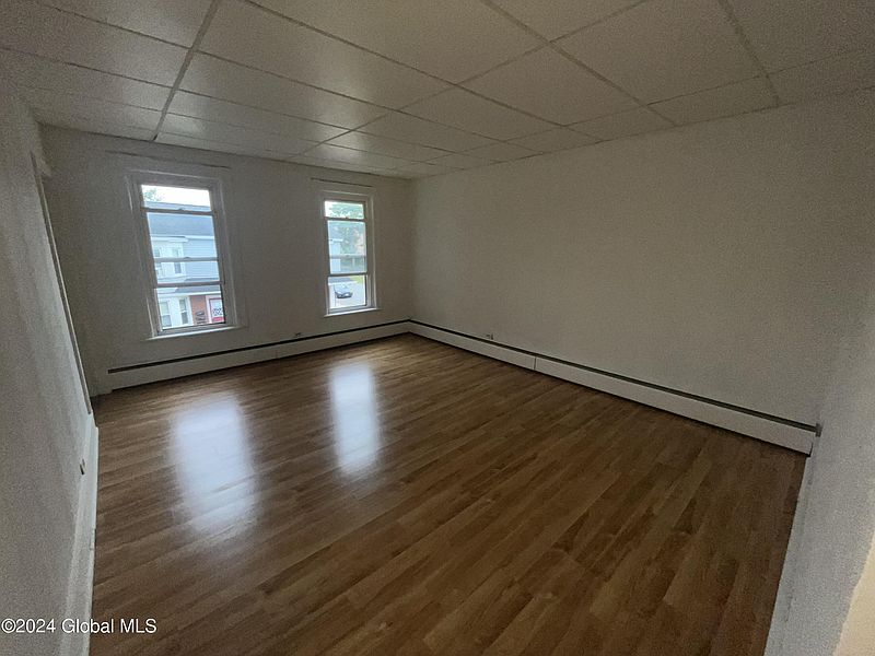 4th image of 2105 4th Avenue