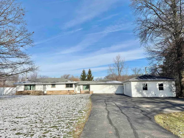 4826 W Cook Rd, Fort Wayne, IN 46818
