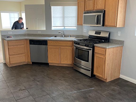 4th image of 6398 Caballo Lake Ct