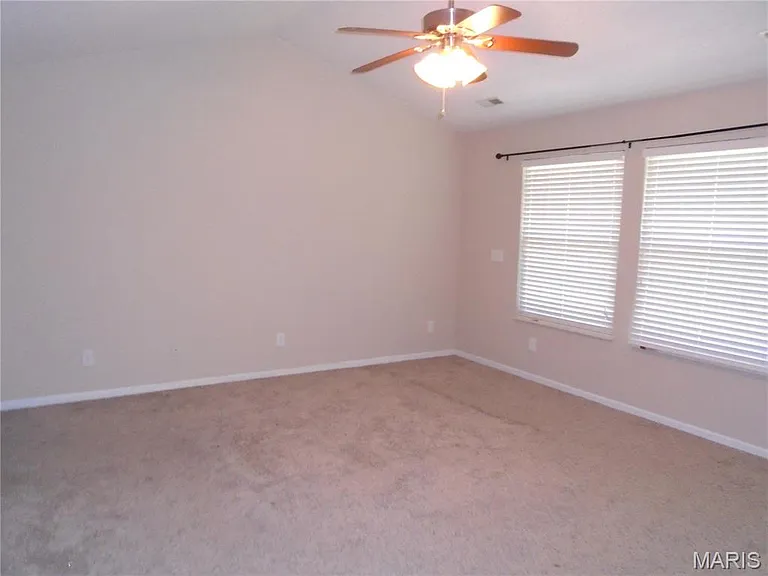 1109 Peachtree Ct — Photo 23