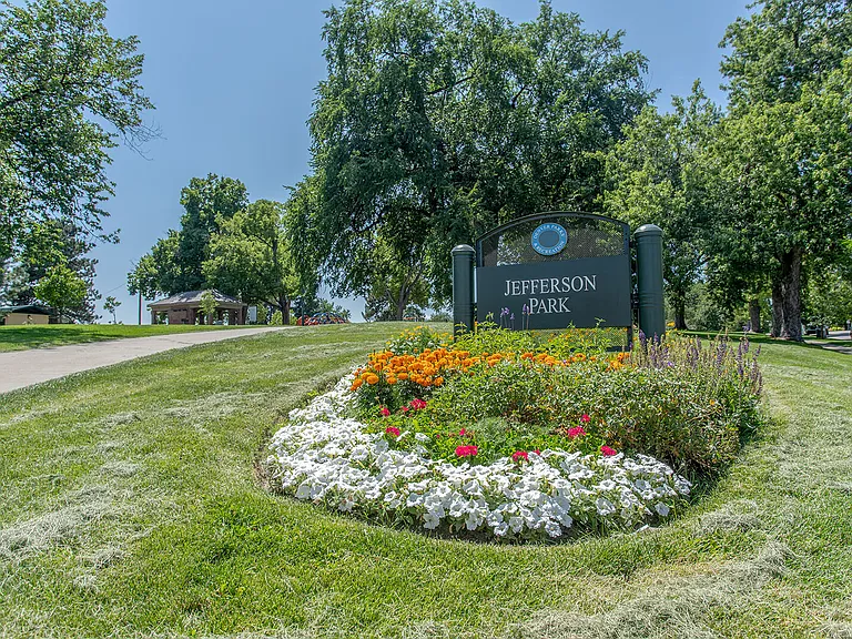 Element 47 by Windsor is close to Jefferson Park