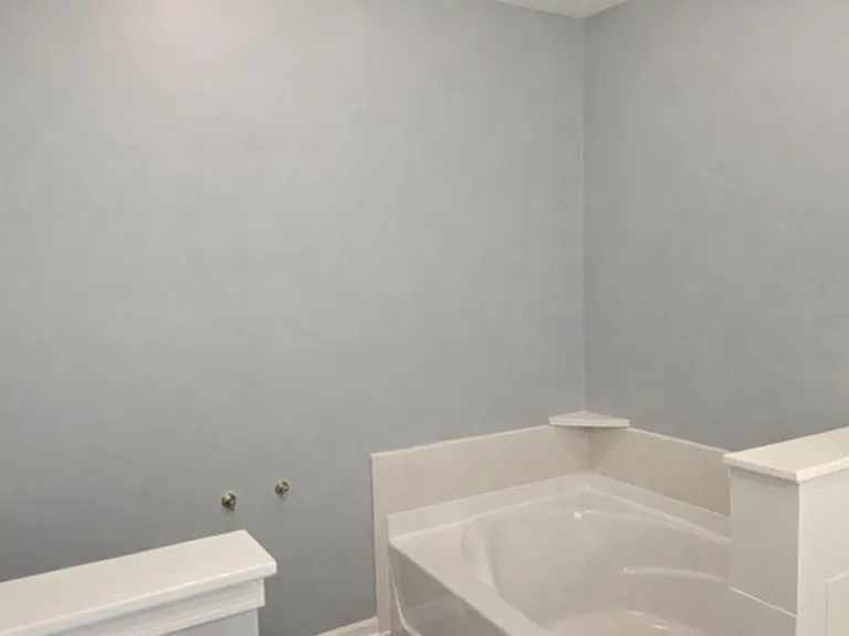 460 Lancaster Dr — Photo 4