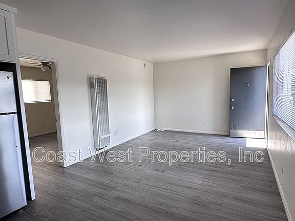 5th image of 1361 Grand Ave #10