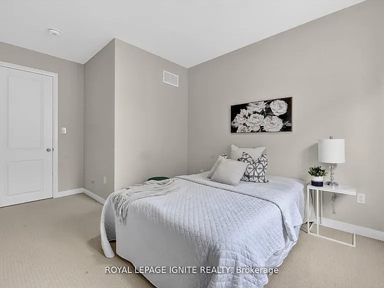 235 Port Darlington Rd — Photo 31