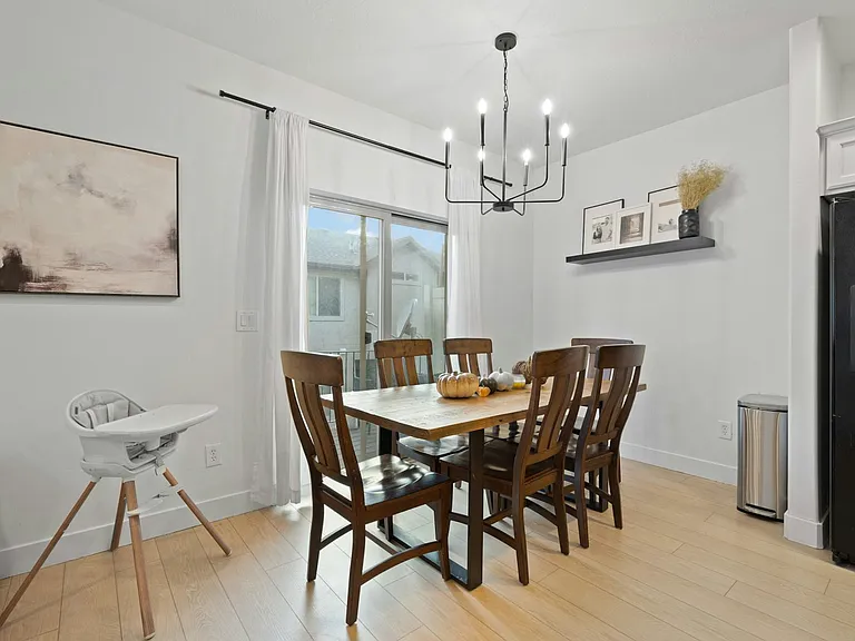 2657 N Elm Dr — Photo 15
