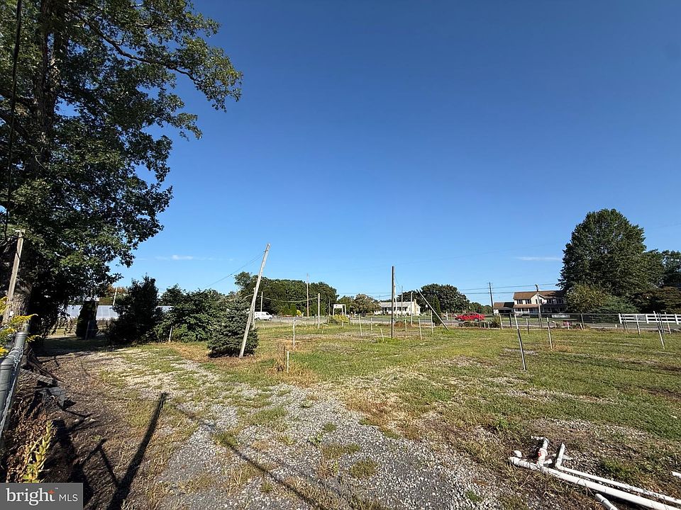 1st image of 3701 Oak Rd