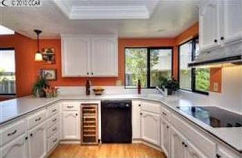 2nd image of 2160 Oneida Cir