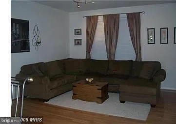 3624 Singleton Ter — Photo 5