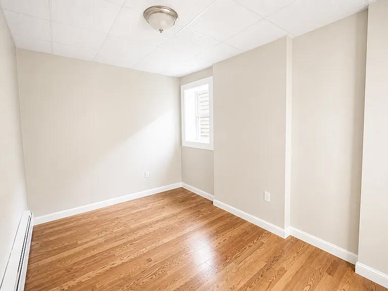 196 Parkhurst St #4 — Photo 13