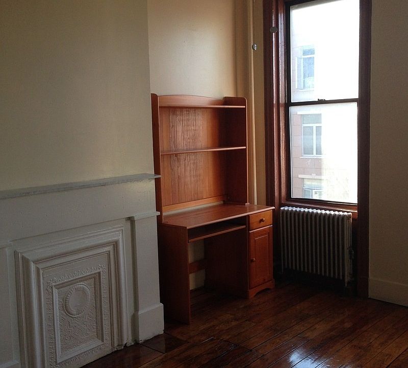 2nd image of 44 Maujer St APT 1L