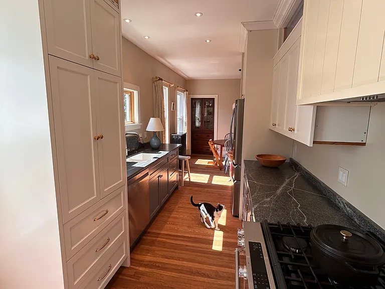 29 Sawyer St #1 — Photo 3