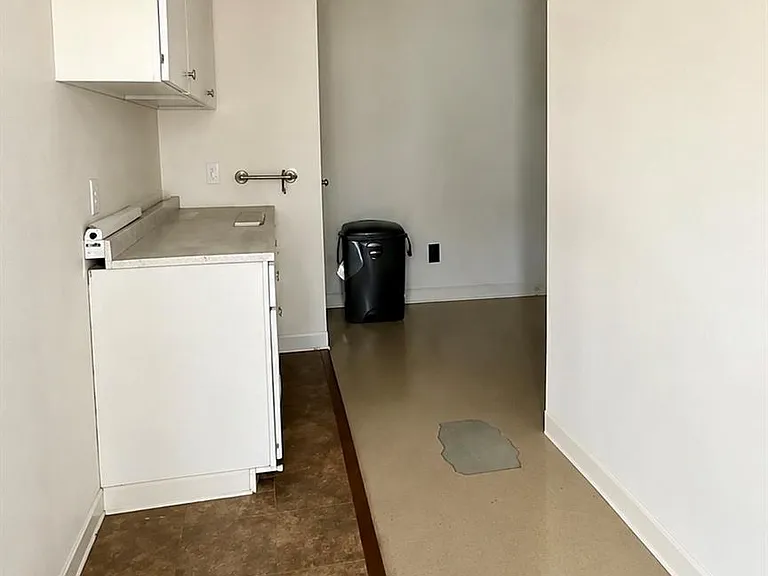 12215 Timber Arch Ln — Photo 13