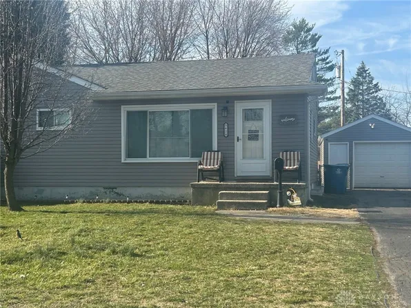 5628 Bayside Dr, Dayton, OH 45431