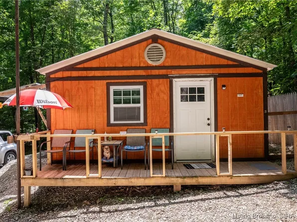 2121 N Highfill Chapel Ridge, Taswell, IN 47175