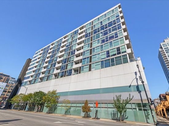 630 N Franklin St APT 408, Chicago, IL 60654