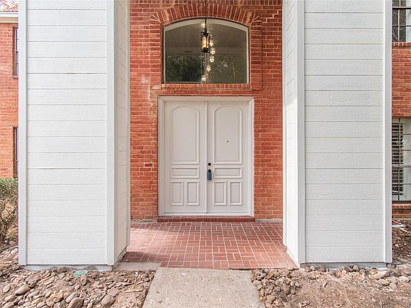 3rd image of 17511 Hidden Forest Cir