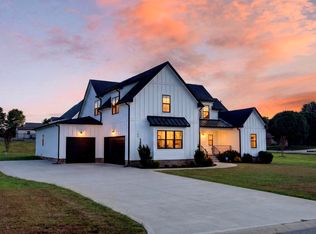 105 Sarah Frances Ct, Clarksville, TN 37043