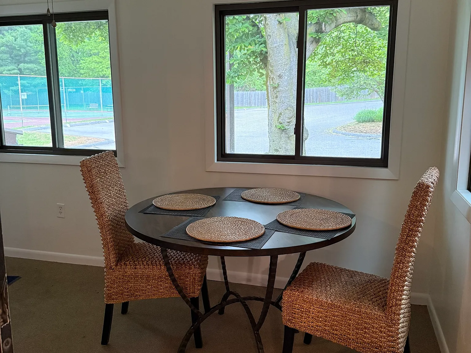 2 bed, 2.0 bath, 908 sqft, $2,600 — Photo 4