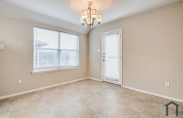 2725 Marsha Ln — Photo 14